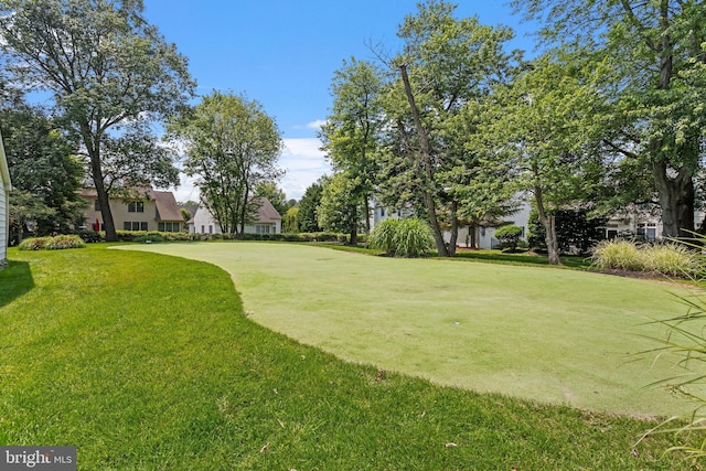 6 Easton Ln, Cinnaminson, NJ 08077 - view of grassy yard
