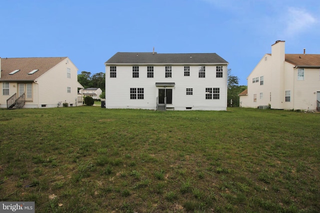7 E Edgewater Ct, Sicklerville, NJ 08081 - back of property featuring entry steps and a yard