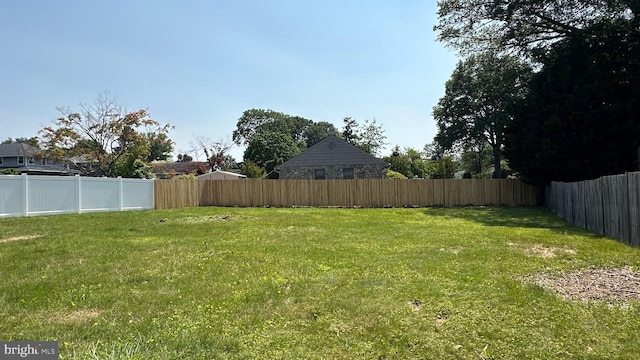 832 Orchard Ave, Southampton, PA 18966 - view of yard