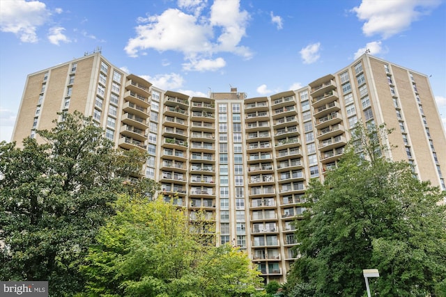 9039 Sligo Creek Pkwy Unit 102, Silver Spring, MD 20901 - view of apartment building / complex