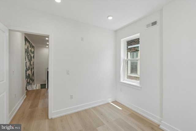 1910 E Atlantic St, Philadelphia, PA 19134 - unfurnished room with light wood-style flooring, baseboards, and recessed lighting