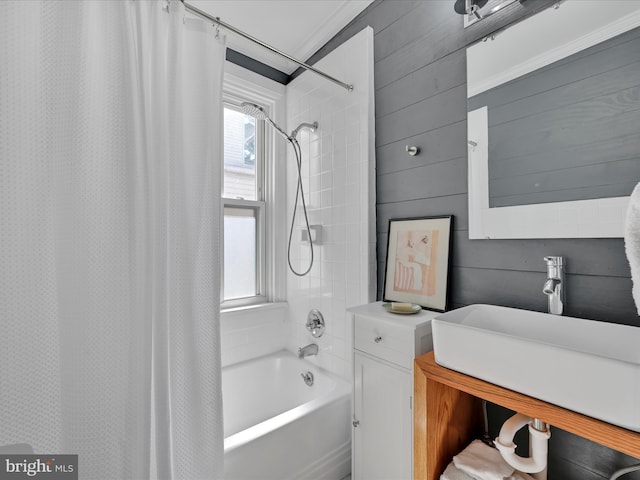 142 E New St, Lancaster, PA 17602 - full bathroom featuring shower / tub combo with curtain, vanity, and wooden walls