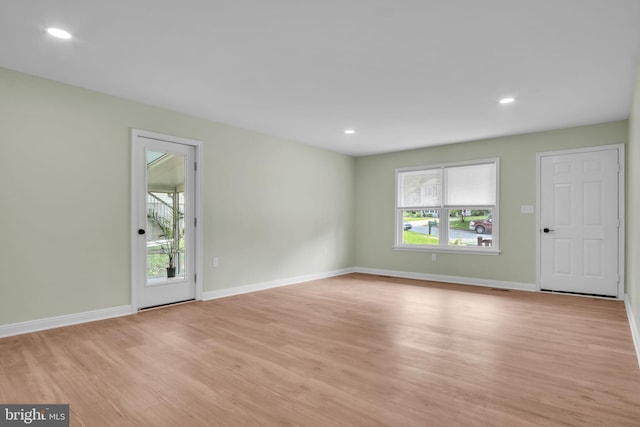 318 Mayfield Ct, Westminster, MD 21158 - empty room featuring light wood-style flooring, baseboards, and recessed lighting