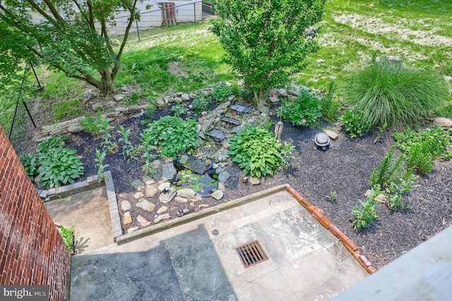 143 Hanover St, Glen Rock, PA 17327 - view of yard with a vegetable garden