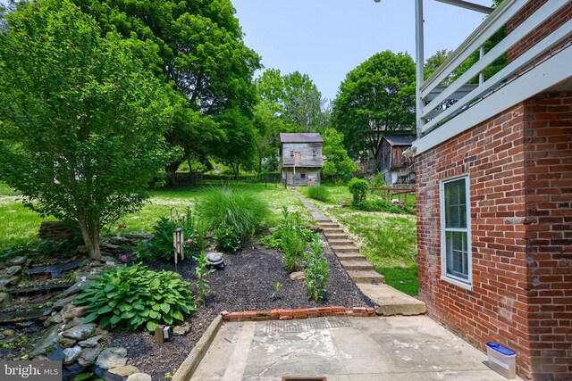 143 Hanover St, Glen Rock, PA 17327 - view of yard featuring stairway