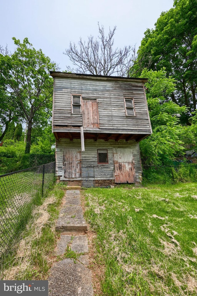 143 Hanover St, Glen Rock, PA 17327 - view of barn