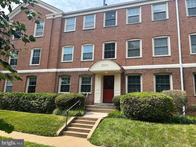 2805 Arlington Blvd Unit 201, Arlington, VA 22201 - townhome / multi-family property featuring brick siding