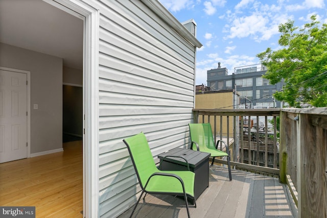 816 S Milton Ave, Baltimore, MD 21224 - view of wooden terrace