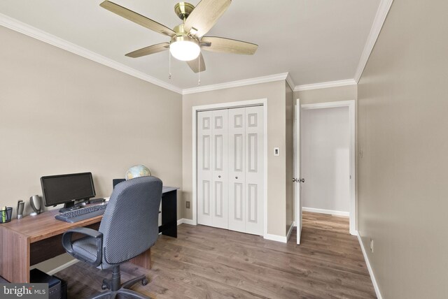 5634 Inverchapel Rd, Springfield, VA 22151 - office area with wood finished floors, a ceiling fan, crown molding, and baseboards