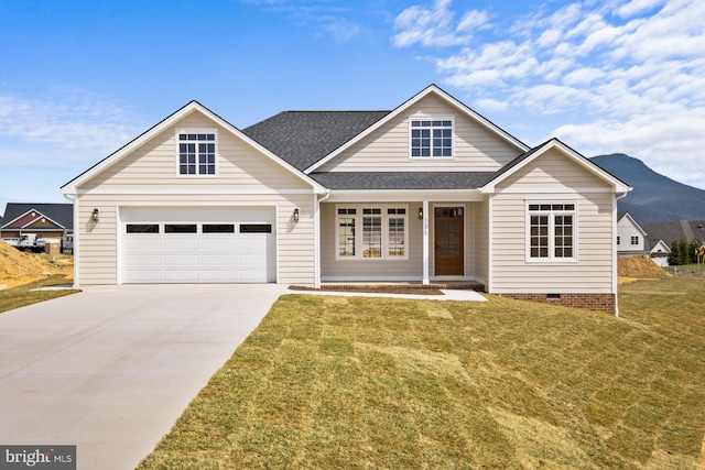 135 Radnor Ct, Rockingham, VA 22801 - traditional-style house with driveway, covered porch, a front yard, a shingled roof, and crawl space