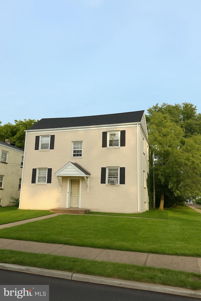 350-360 Concord Ave, Ewing, NJ 08618 - view of front of property with a front lawn