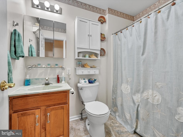 1353 Stag Dr, Auburn, PA 17922 - full bathroom featuring vanity, toilet, a shower with curtain, and baseboards