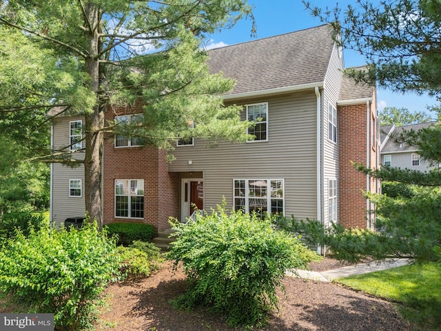 197 Victoria Ct, Doylestown, PA 18901 - view of front of property featuring roof with shingles and brick siding