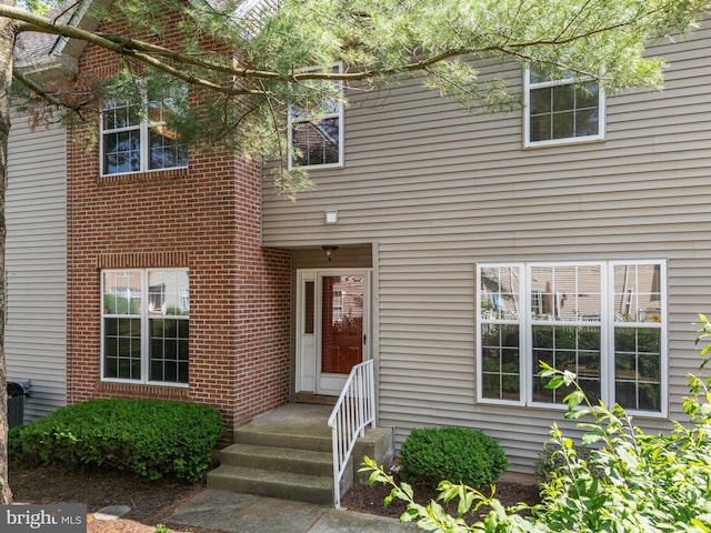 197 Victoria Ct, Doylestown, PA 18901 - view of front facade with brick siding