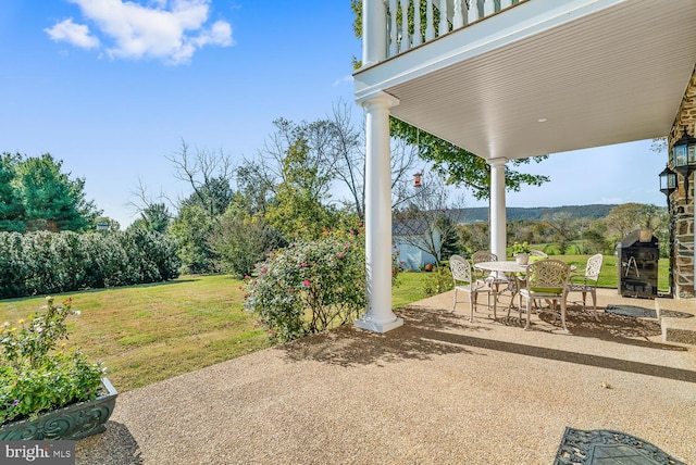 35175 Snickersville Tpke, Round Hill, VA 20141 - view of patio / terrace with outdoor dining area and a balcony