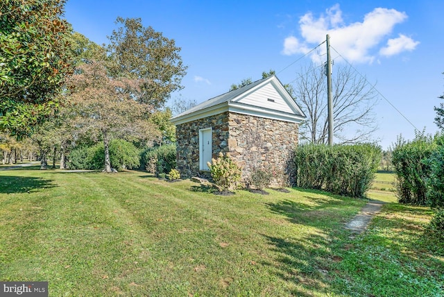 35175 Snickersville Tpke, Round Hill, VA 20141 - view of grassy yard