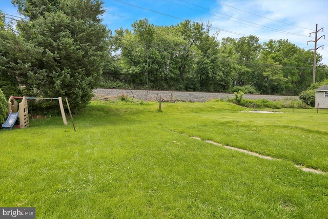 2500 Penn Ave, West Lawn, PA 19609 - view of green lawn with a playground