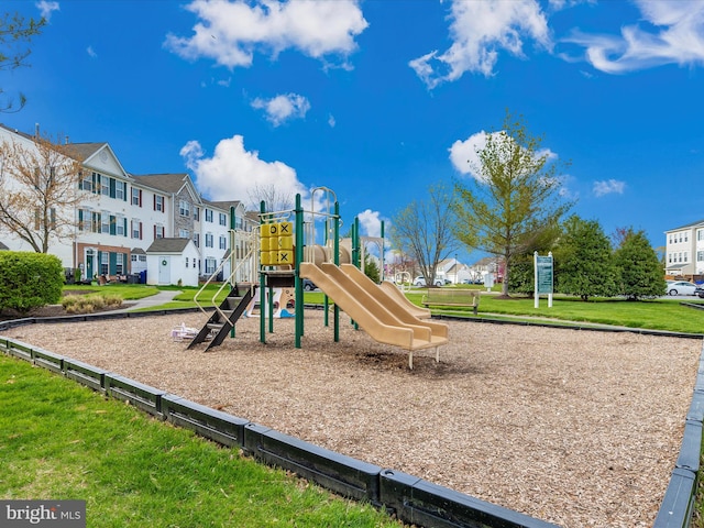 6529 Carston Ct, Frederick, MD 21703 - communal playground featuring a lawn and a residential view