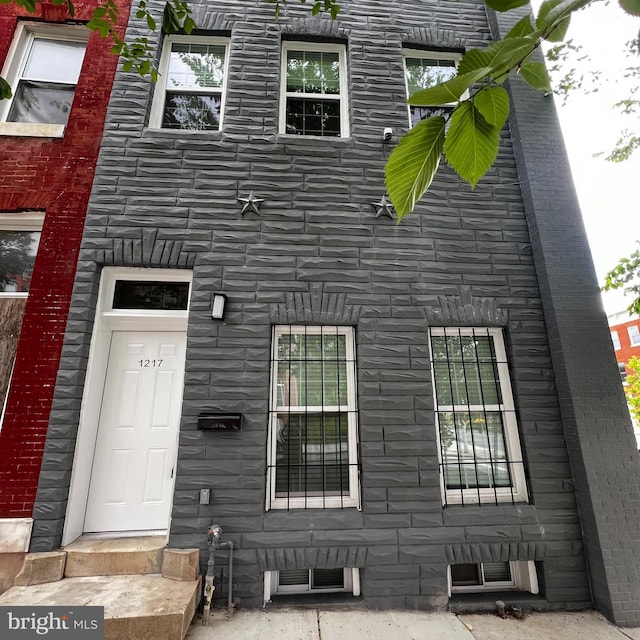 1217 W Lanvale St, Baltimore, MD 21217