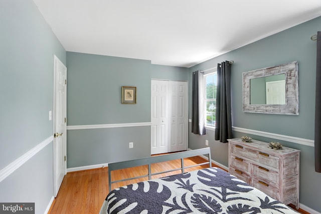 6082 Drum Point Rd, Deale, MD 20751 - bedroom with a closet and wood finished floors