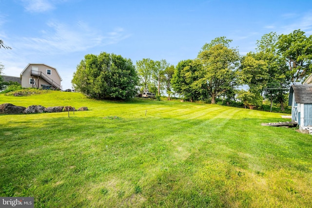 8255 Mertztown Rd, Alburtis, PA 18011 - view of grassy yard