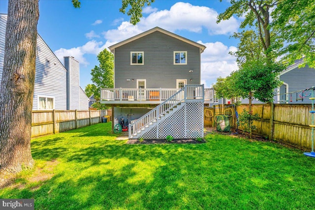 1323 Washington Dr, Annapolis, MD 21403 - back of property with stairway and a wooden deck