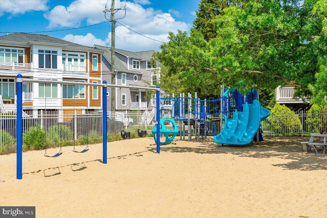 1323 Washington Dr, Annapolis, MD 21403 - view of community play area
