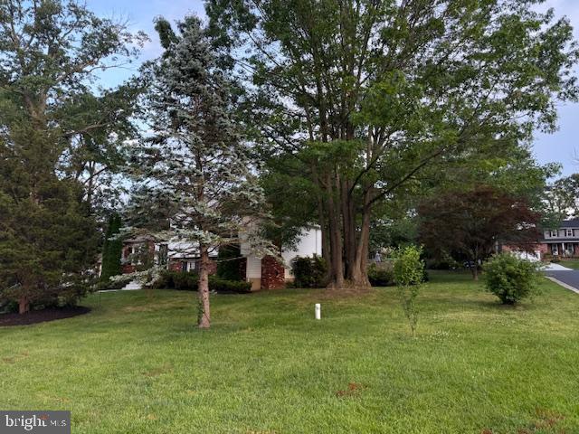 1247 Silver Run Dr, Pasadena, MD 21122 - view of grassy yard
