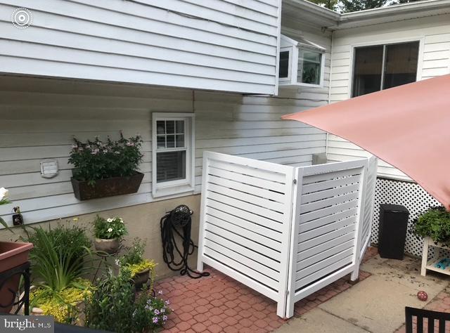 1247 Silver Run Dr, Pasadena, MD 21122 - exterior view