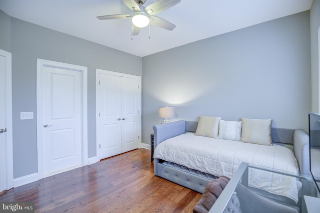 41031 Brook Grove Dr, Aldie, VA 20105 - bedroom featuring wood finished floors, baseboards, and ceiling fan