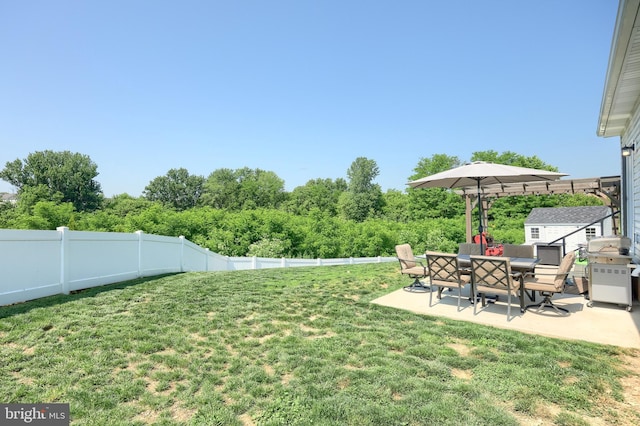 252 Valley View Cir, York, PA 17408 - view of yard with a patio area