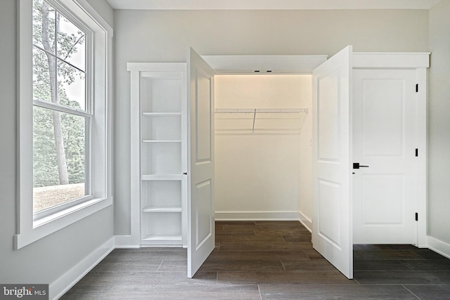 2741 Primrose Ln N, York, PA 17404 - view of closet