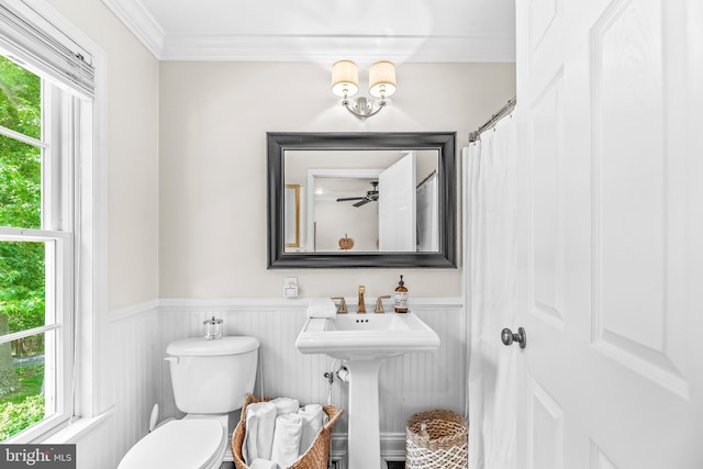 3209 Henson Ave, Annapolis, MD 21403 - bathroom featuring a wainscoted wall and crown molding