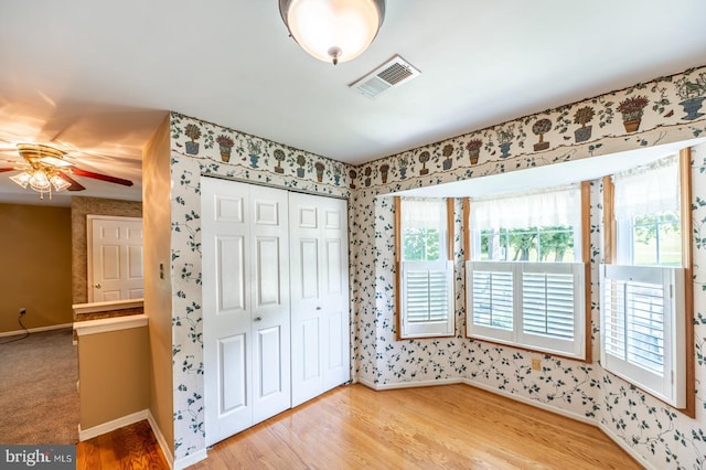722 Scotch Way Unit C-26, West Chester, PA 19382 - entryway featuring wallpapered walls, baseboards, ceiling fan, and wood finished floors