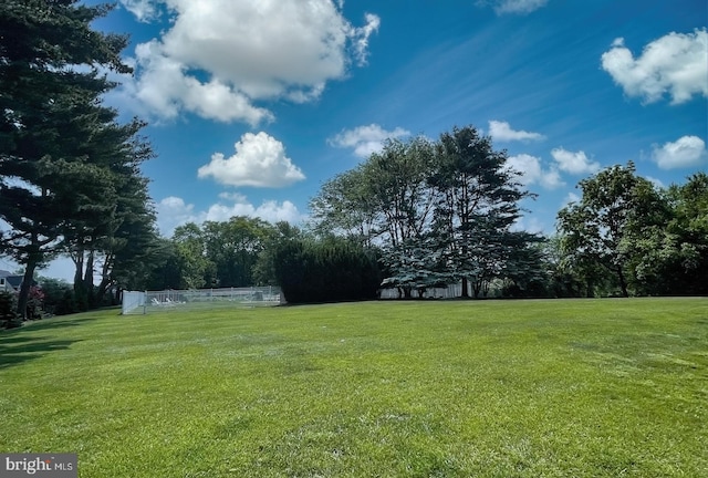 722 Scotch Way Unit C-26, West Chester, PA 19382 - view of yard with a sport area