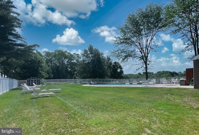 722 Scotch Way Unit C-26, West Chester, PA 19382 - view of yard with a community pool