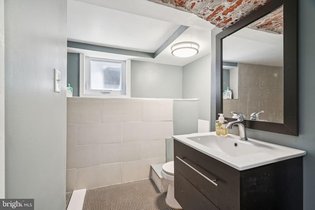 1523 N Hollywood St, Philadelphia, PA 19121 - bathroom featuring toilet and vanity