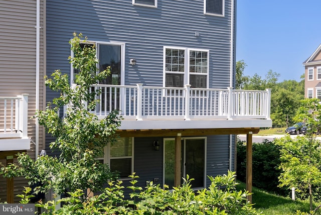 2270 Haw River Rd, Hanover, MD 21076 - back of house with a deck
