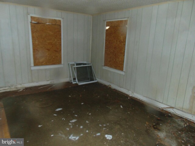 3044 N Merrimac Rd, Camden, NJ 08104 - unfurnished room with wood walls