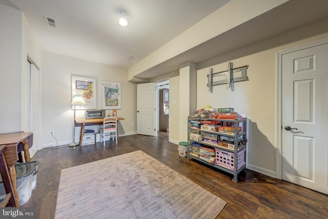 15220 Highview Ct, Waterford, VA 20197 - home office with wood finished floors and baseboards