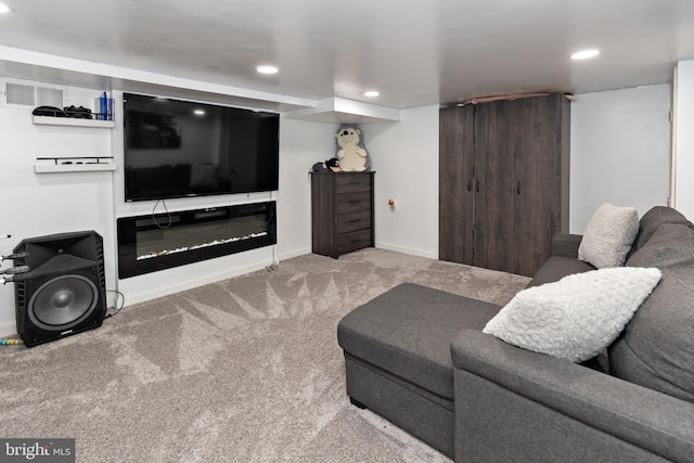 412 Horace Ave, Palmyra, NJ 08065 - carpeted living area with recessed lighting and baseboards