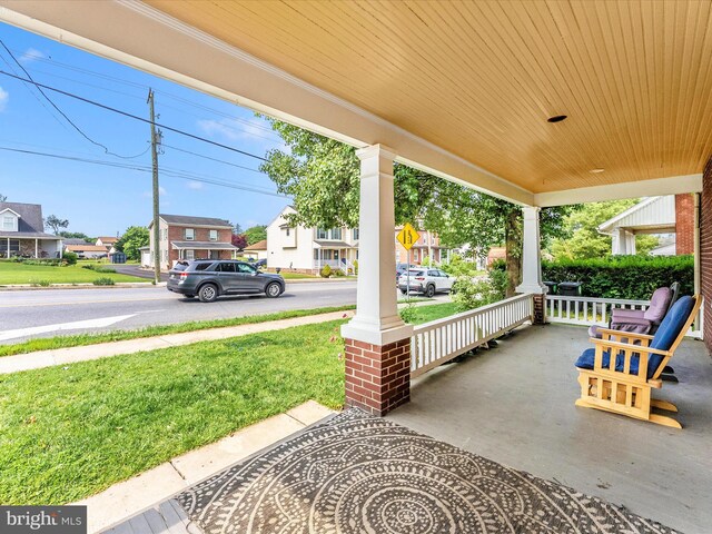 19330 Longmeadow Rd, Hagerstown, MD 21742 - porch with a residential view and a lawn