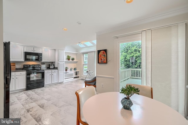 1 Second Tee Ct, Baltimore, MD 21209 - dining area featuring crown molding and recessed lighting