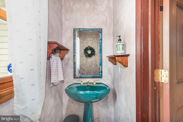 400 Berry Mountain Rd, Millersburg, PA 17061 - bathroom with wallpapered walls