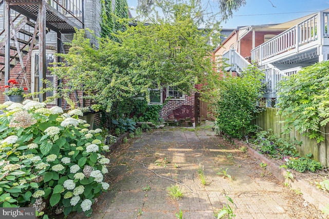 335 W Walnut St, Lancaster, PA 17603 - view of patio / terrace