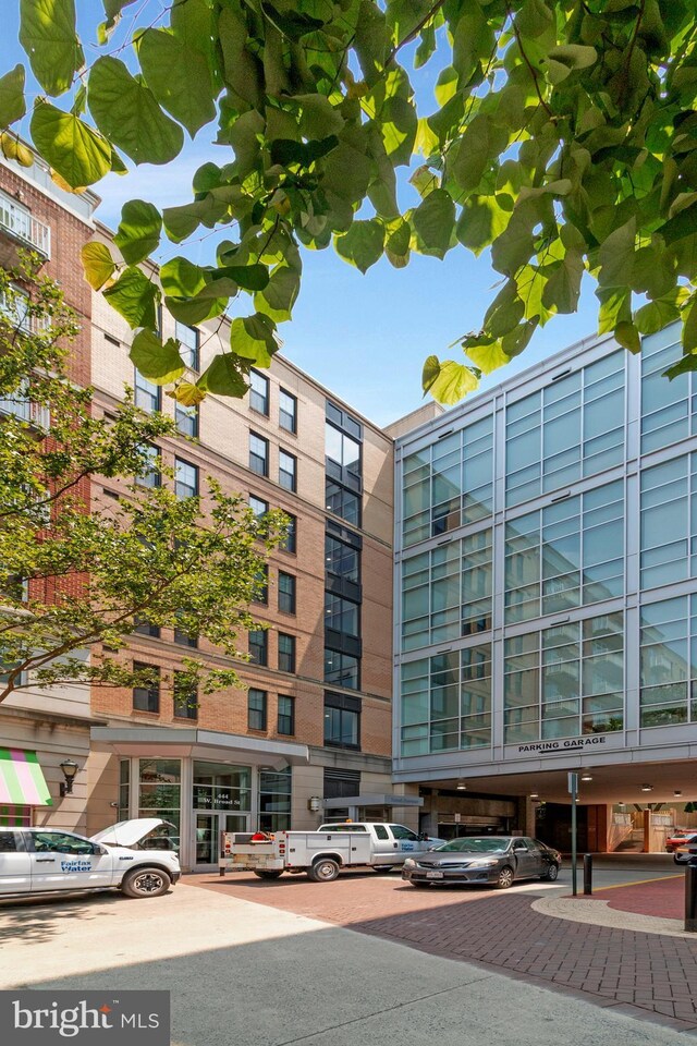 444 W Broad St Unit 401, Falls Church, VA 22046 - view of building exterior
