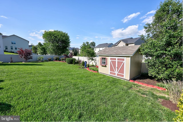 2703 Brownlee Ct, Lanham, MD 20706 - view of yard with a residential view