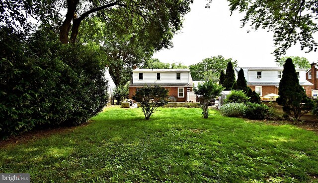 121 Shaffer Rd, King Of Prussia, PA 19406 - view of grassy yard