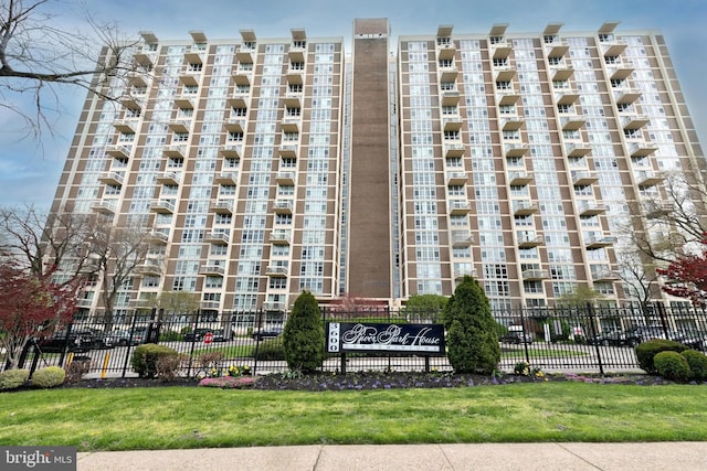 3600 Conshohocken Ave Unit 705, Philadelphia, PA 19131 - view of apartment building / complex