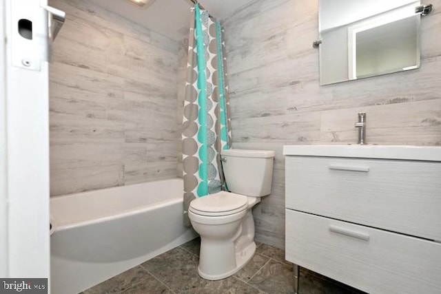 3600 Conshohocken Ave Unit 705, Philadelphia, PA 19131 - bathroom with vanity and shower / bath combo with shower curtain
